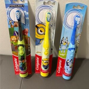 Colgate Kids Electric Toothbrush Set